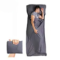 후드가 있는 엔벨롭 라이너