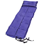 Isomatte mit Kissen aufblasen