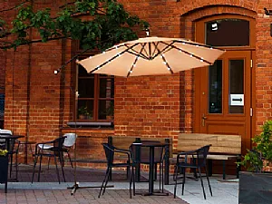 5 Reasons Why You Need A Patio Umbrella For Your Business