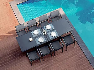 Exploring the Benefits (with Pro Tips) of Selecting Outdoor Dining Tables