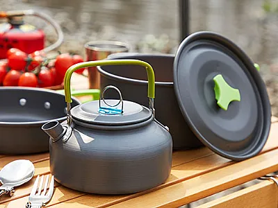 Der ultimative Camping-Kochgeschirr-Führer Was man für jede Reise einpacken sollte