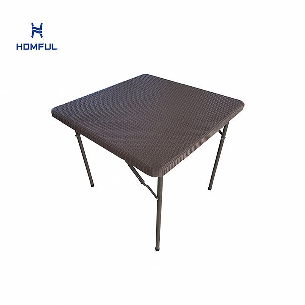 Mesa plegable de ratán de imitación