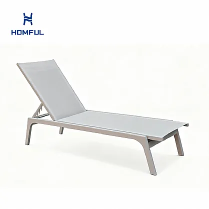 Verstellbarer Liegestuhl aus Aluminium...