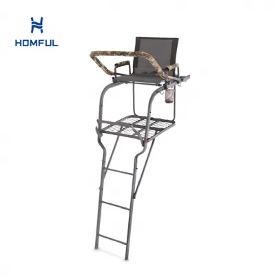 Puesto de caza con escalera